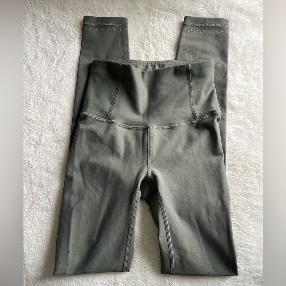 Lululemon Athletica Detailed Leggings - Picture 1 of 10